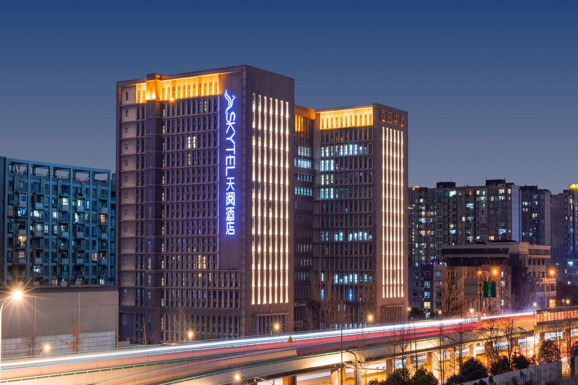 Skytel Hotel Ченду Екстер'єр фото